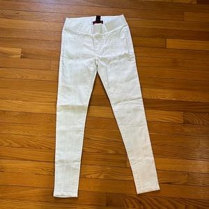 White jeggings